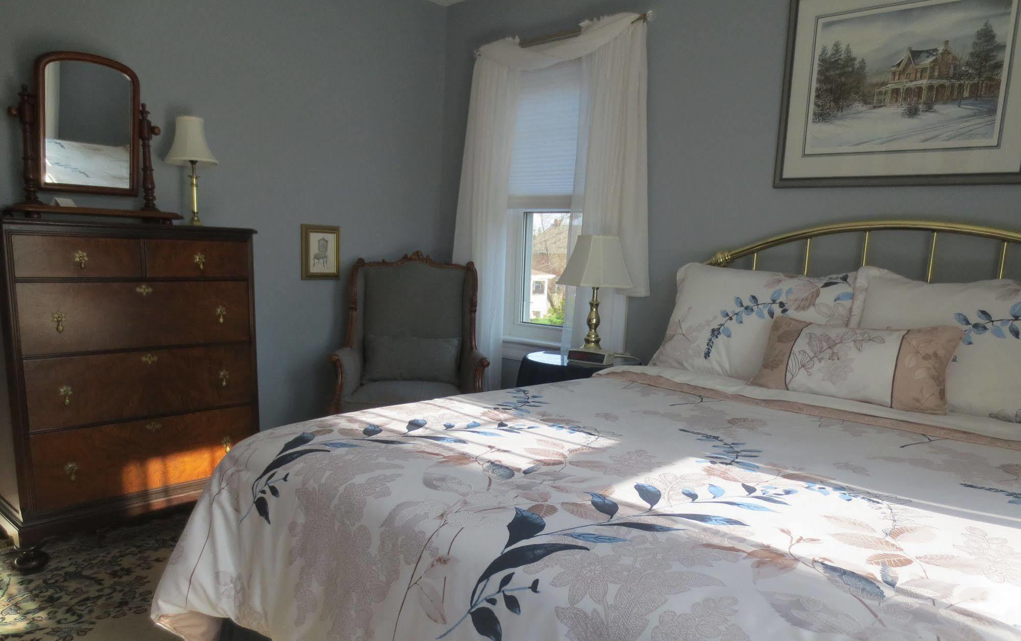 Robinsong Bed and Breakfast Thorold Εξωτερικό φωτογραφία