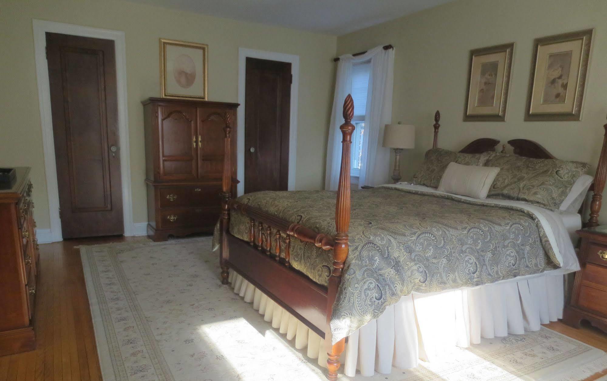Robinsong Bed and Breakfast Thorold Εξωτερικό φωτογραφία
